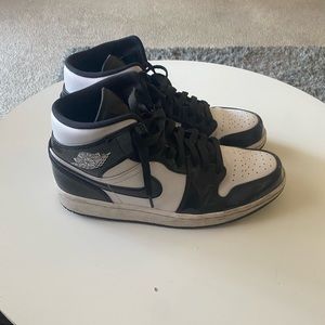 High Top Metallic Black Jordan 1s, Size 9.5
